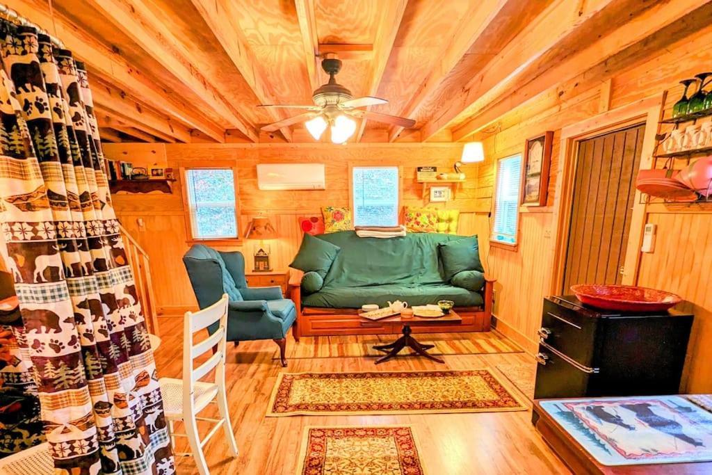 Hidden Hollow Bed And Breakfast Otto Exterior photo